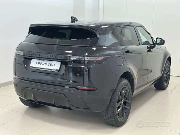 Land Rover Evoque 2025 photo 2