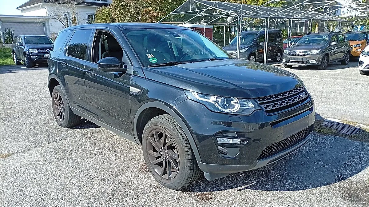 Land Rover Discovery Sport 2017 photo 3