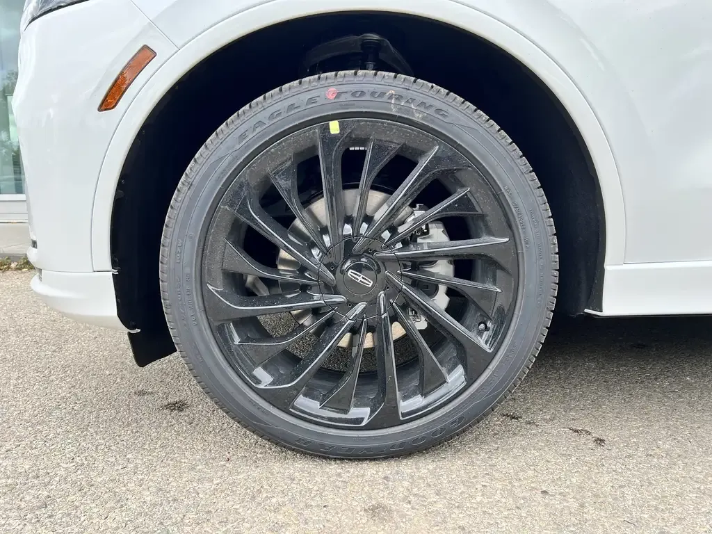 Lincoln Aviator 2027 photo 3