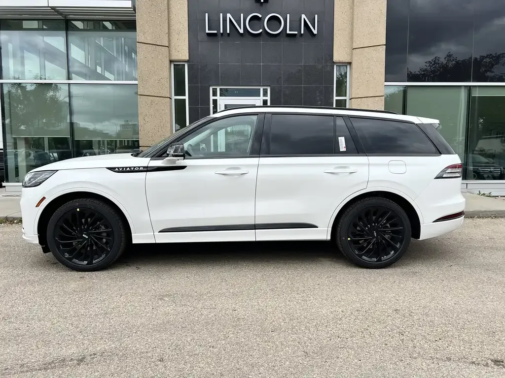 Lincoln Aviator 2027 photo 4