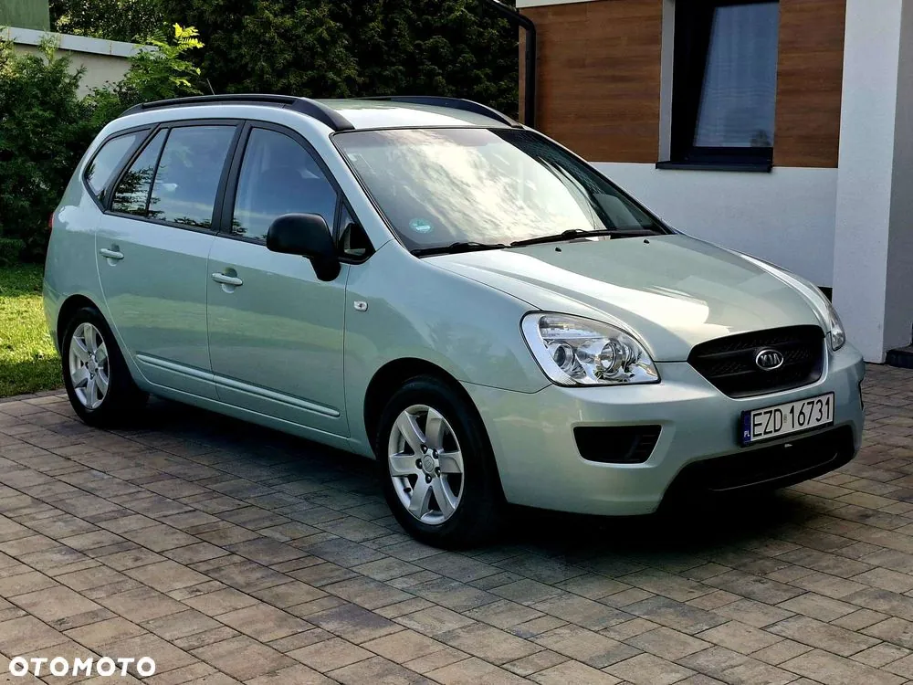 Kia Carens