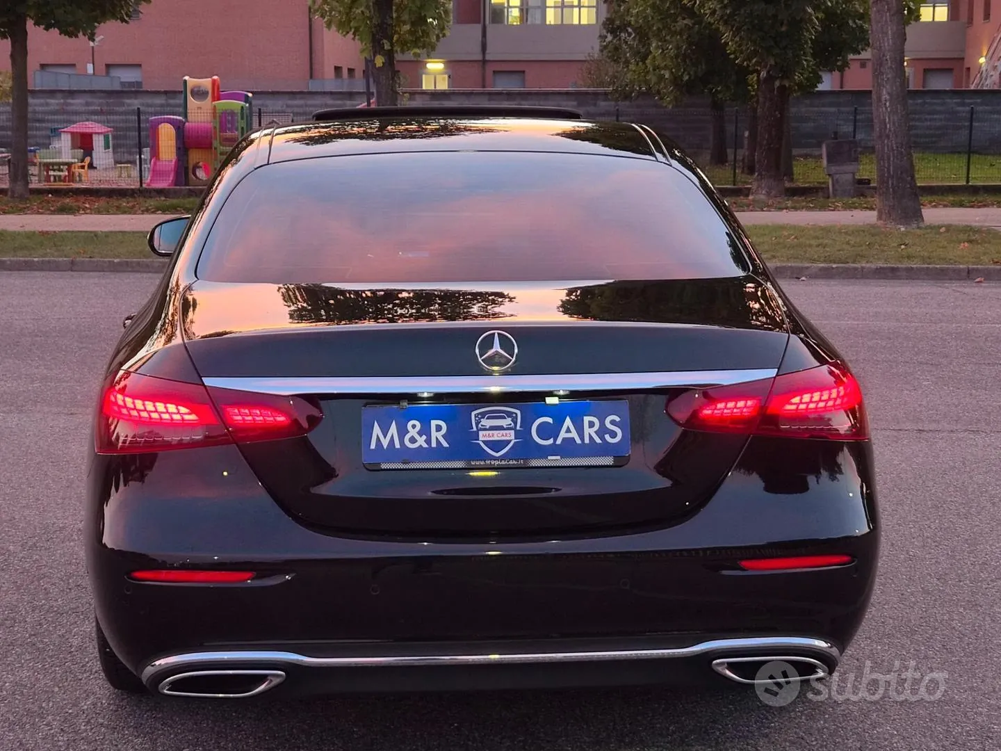 Mercedes-Benz E 220 2023 photo 5