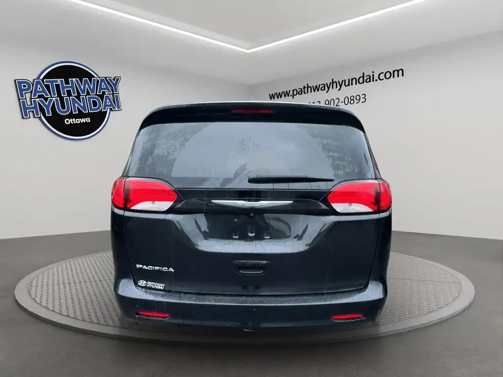 Chrysler Pacifica 2017 photo 5