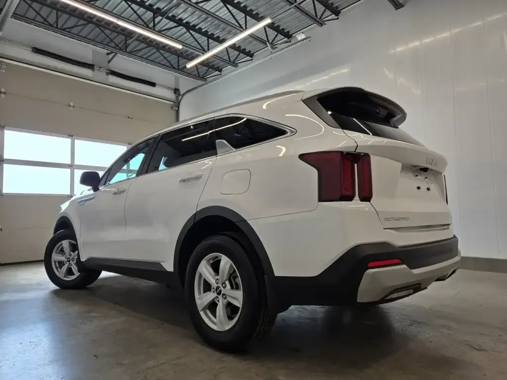 Kia Sorento 2025 photo 2
