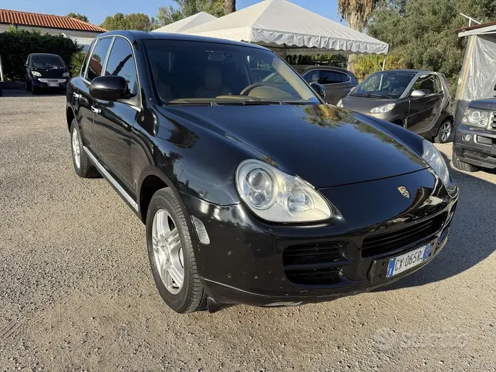 Porsche Cayenne 2005 photo 2