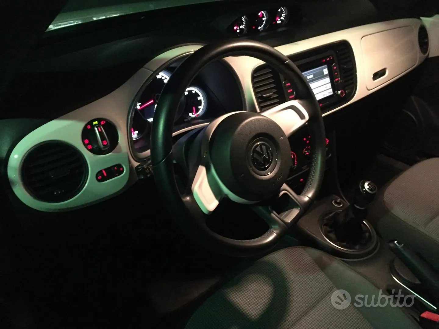 Volkswagen Maggiolino 2012 photo 4