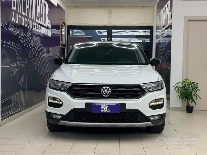 Volkswagen T-Roc 2019 photo 2