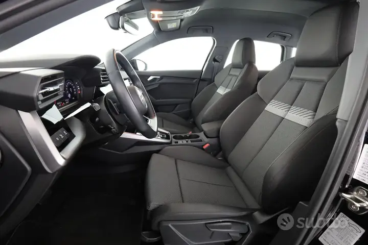 Audi A3 2023 photo 2