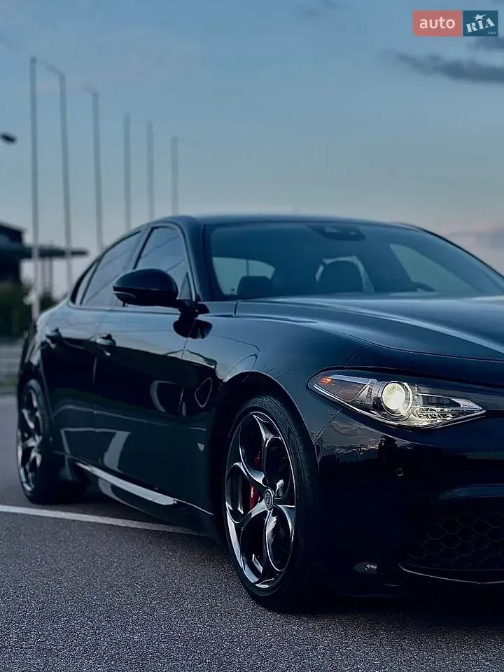 Alfa Romeo Giulia 2017 photo 3