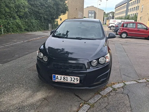 Chevrolet Aveo 2013 photo 3