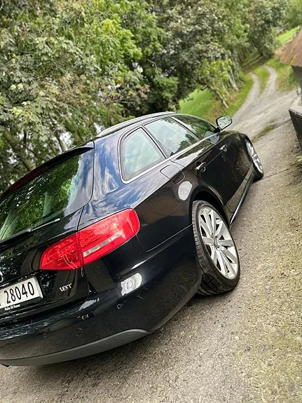 Audi A4 2009 photo 5
