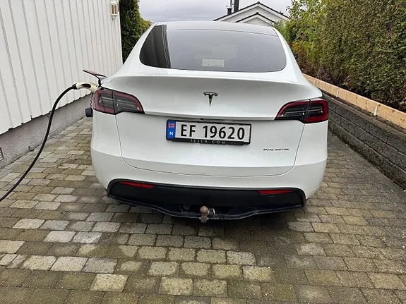 Tesla Model Y 2022 photo 4