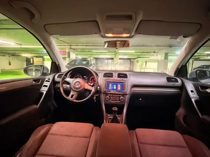 Volkswagen Golf 2009 photo 3
