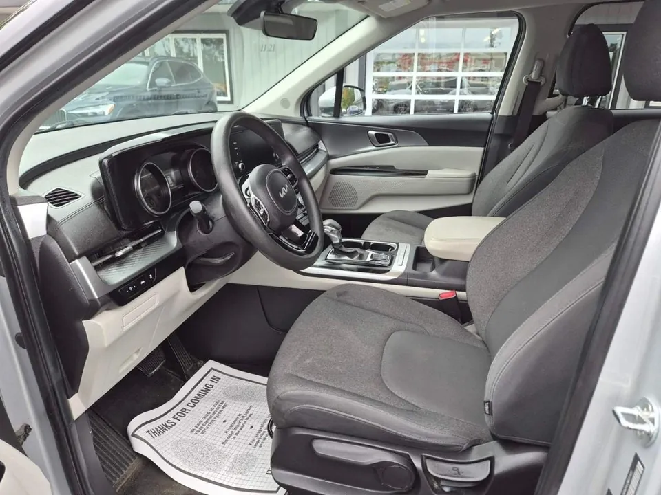 Kia Carnival 2022 photo 2