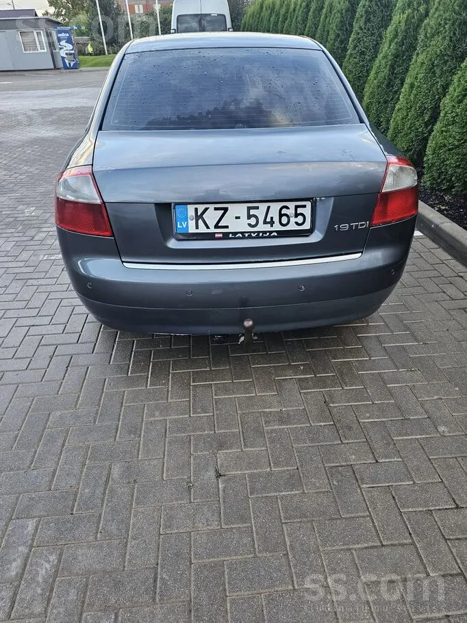 Audi A4 2003 photo 4