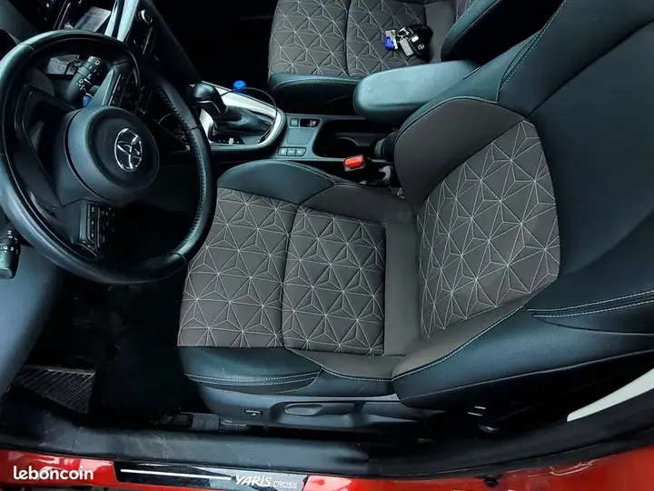 Toyota Yaris Cross 2022 photo 3