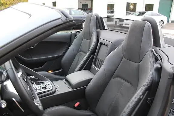 Jaguar F-Type 2019 photo 5
