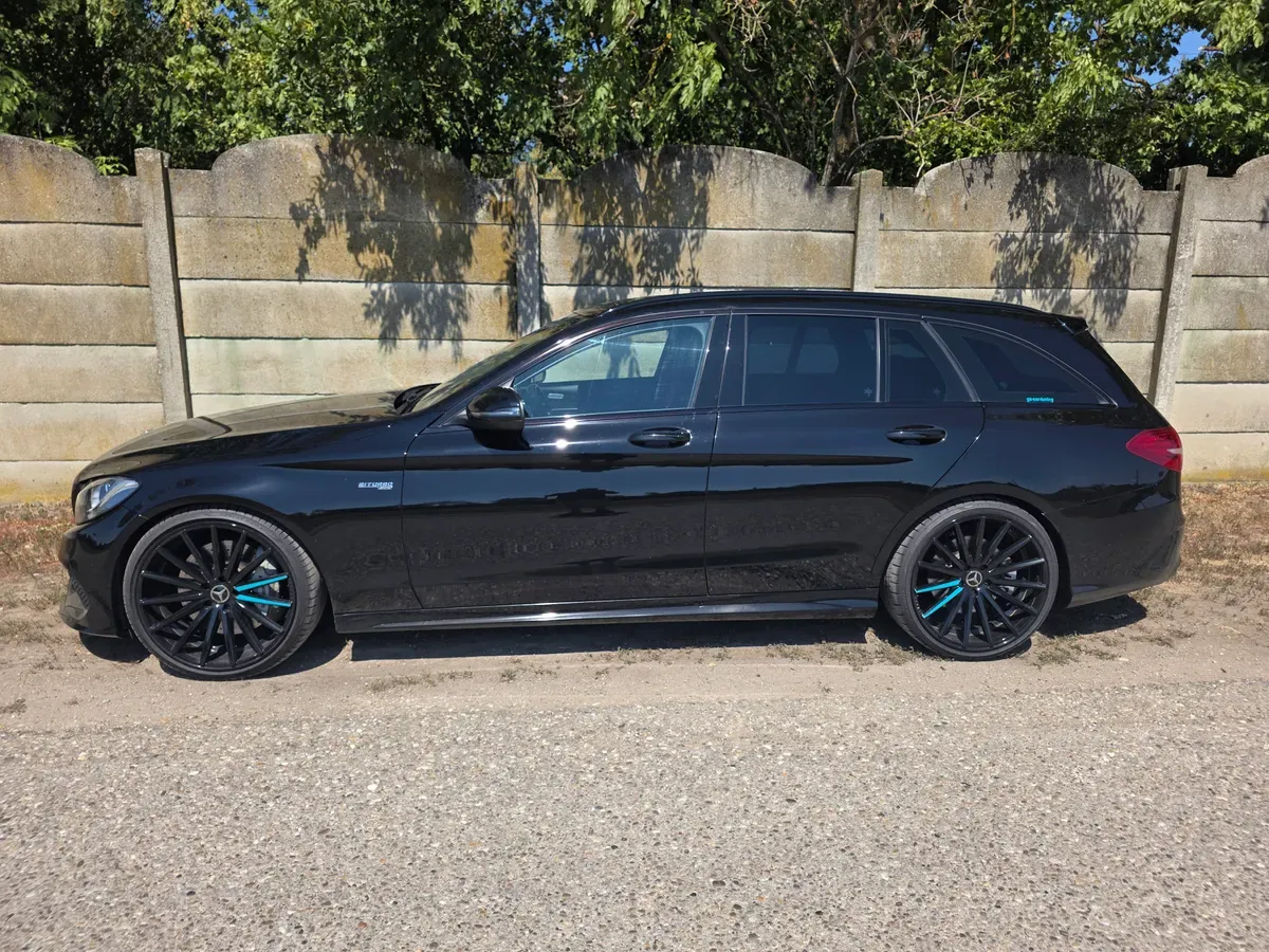 Mercedes-Benz C-Class 2016 photo 2