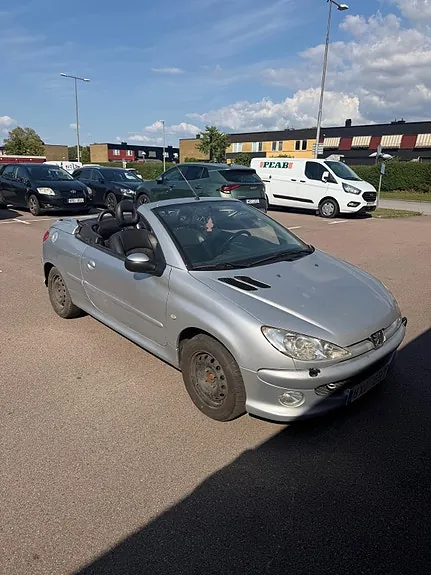 Peugeot 206 Cc 2004 photo 2