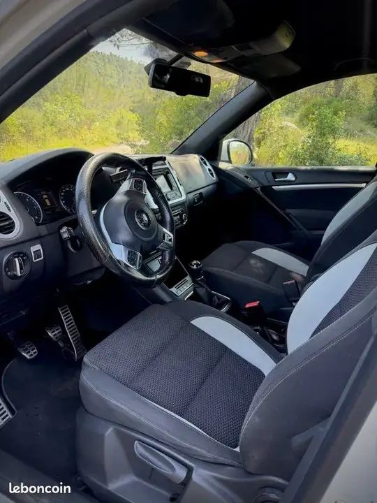 Volkswagen Tiguan 2012 photo 3