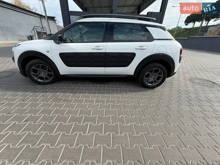 Citroen C4 Cactus 2015 photo 2