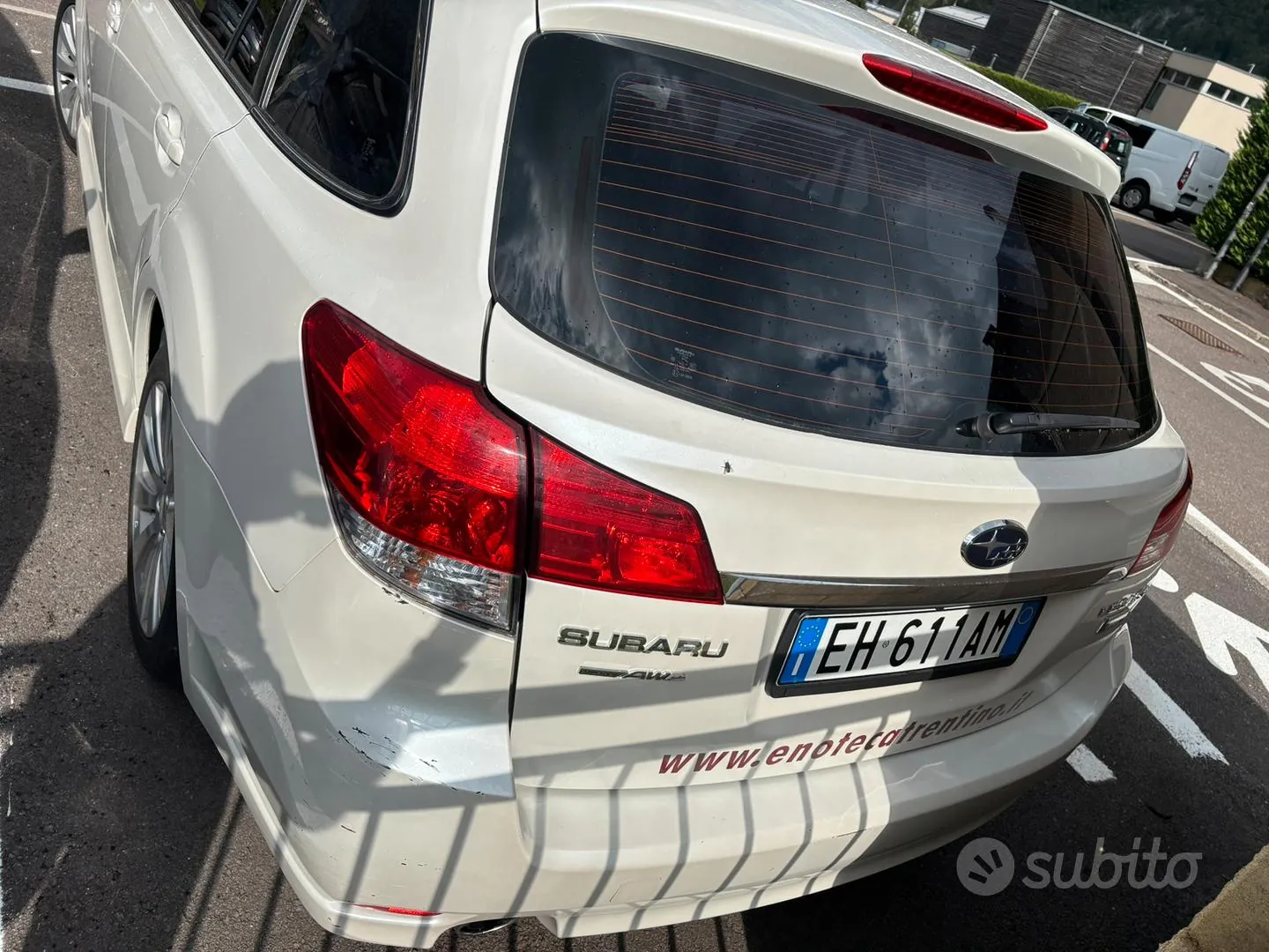 Subaru Legacy 2011 photo 3