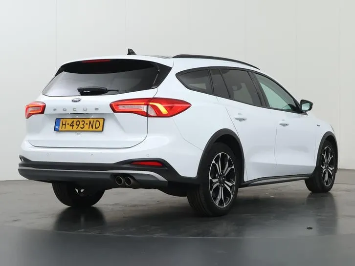 Ford Focus 2020 photo 2