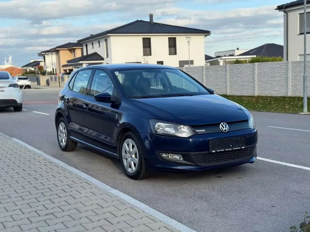Volkswagen Polo 2010 photo 2