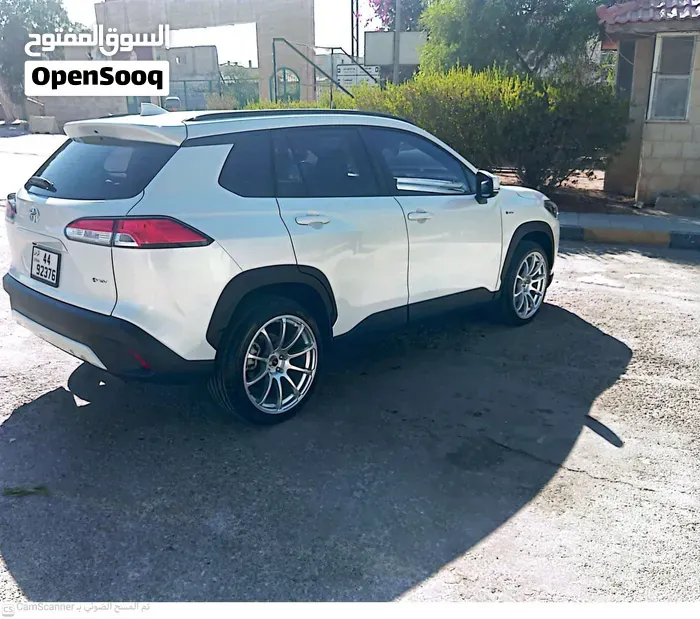 Toyota Corolla Cross 2025 photo 2