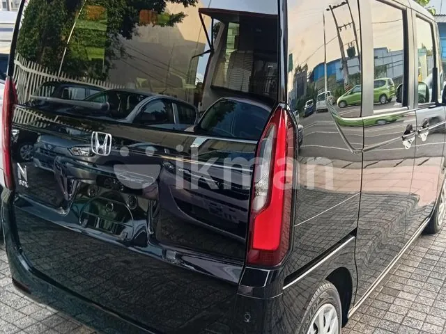 Honda N-Box 2025 photo 4