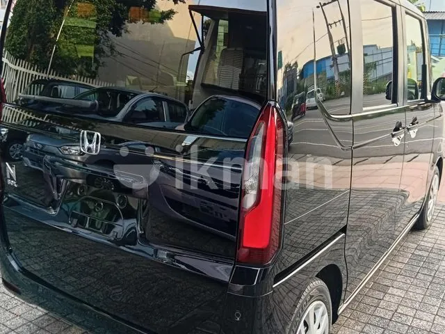 Honda N-Box 2025 photo 2