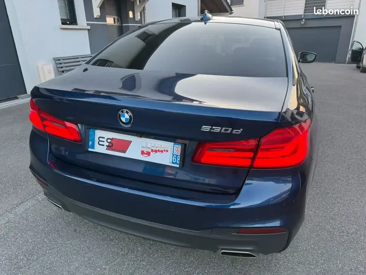 BMW 5 Series 2018 photo 2