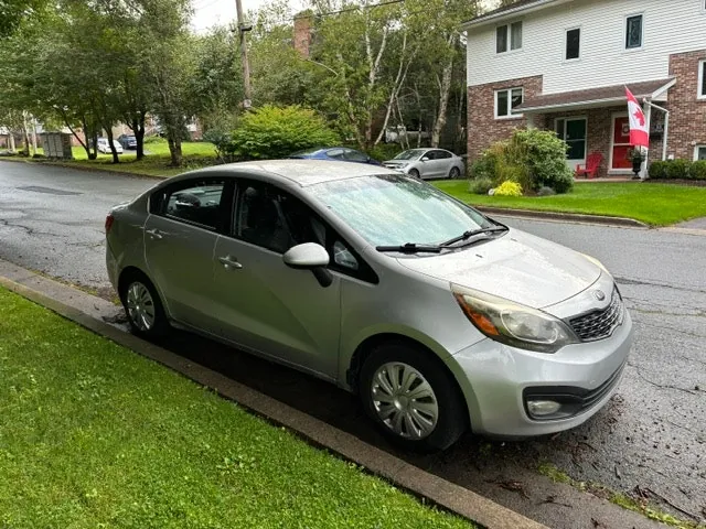 Kia Rio 2013 photo 3
