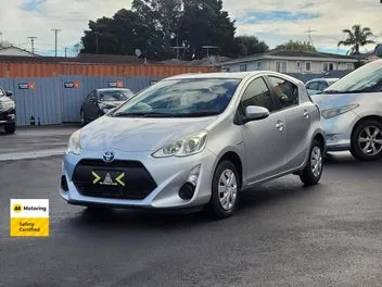 Toyota Aqua 2015 photo 4