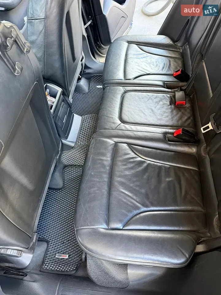 Audi Q5 2010 photo 4