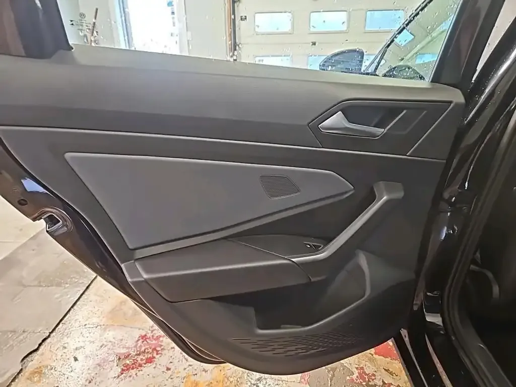 Volkswagen Jetta 2025 photo 5