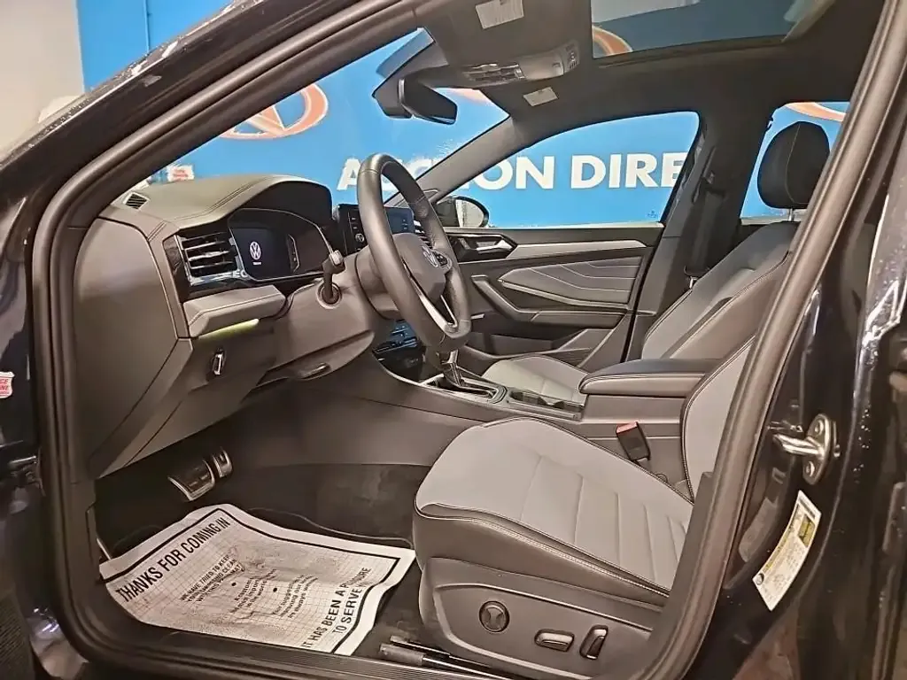 Volkswagen Jetta 2025 photo 4