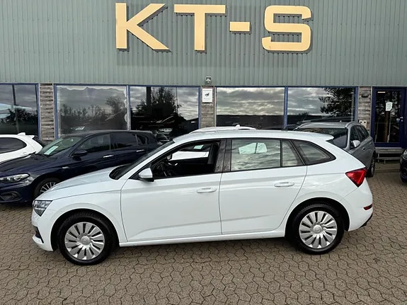Skoda Scala 2020 photo 2