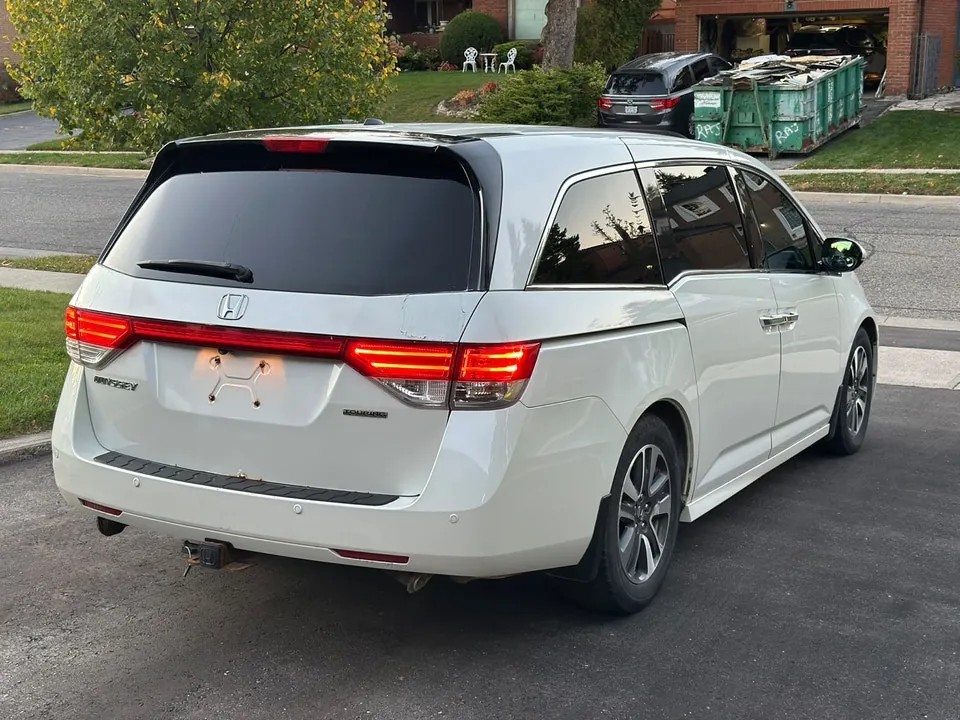 Honda Odyssey 2014 photo 3