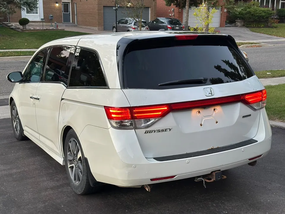Honda Odyssey 2014 photo 4
