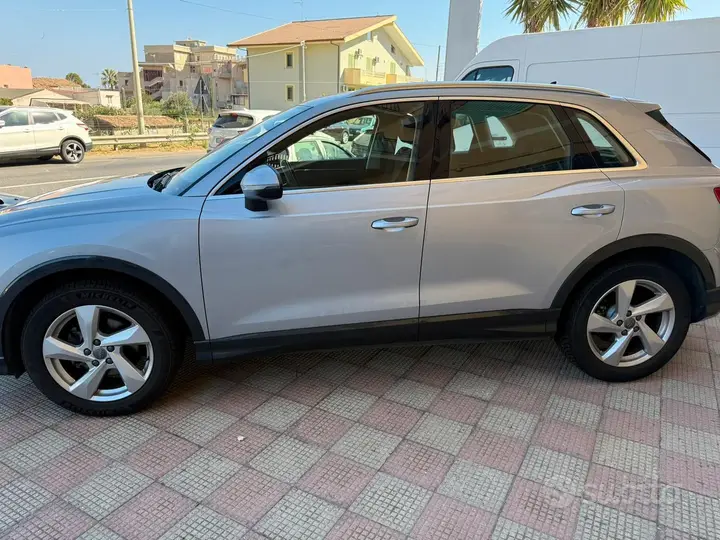 Audi Q3 2020 photo 2