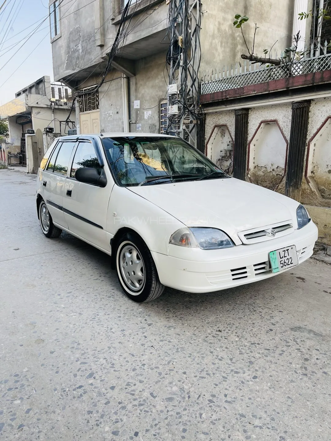 Suzuki Cultus