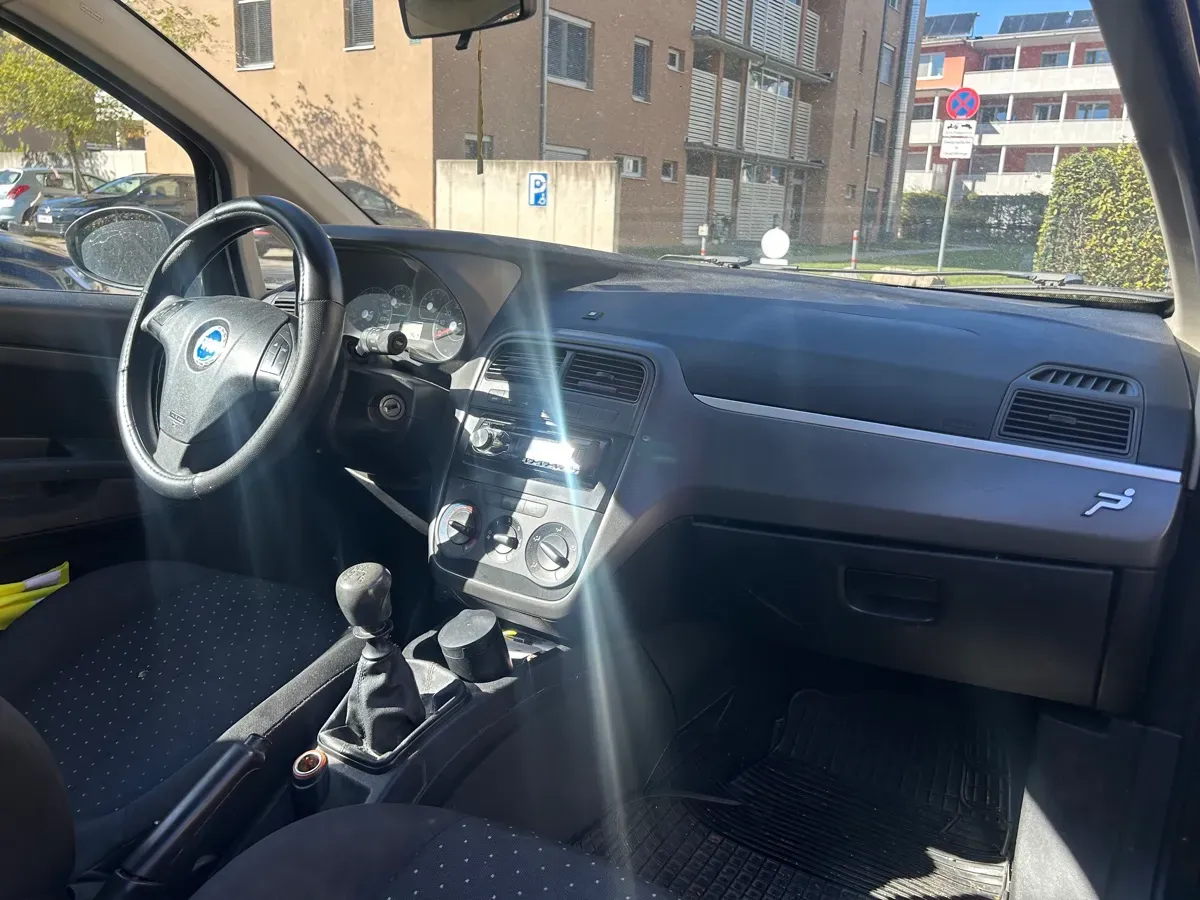 Fiat Punto 2007 photo 3