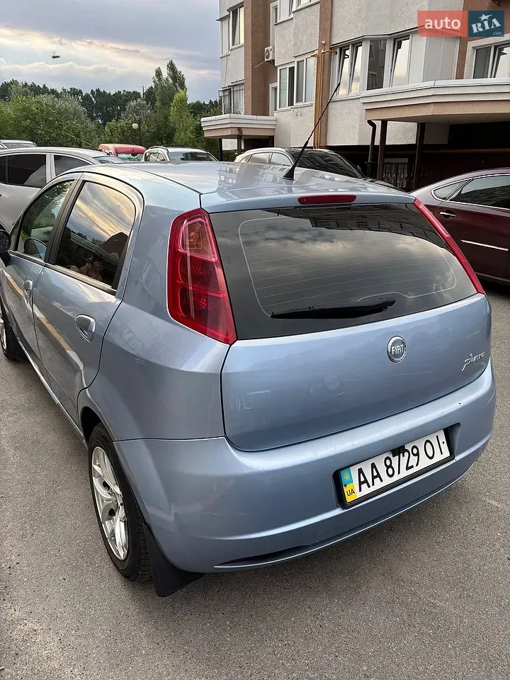 Fiat Grande Punto 2006 photo 5