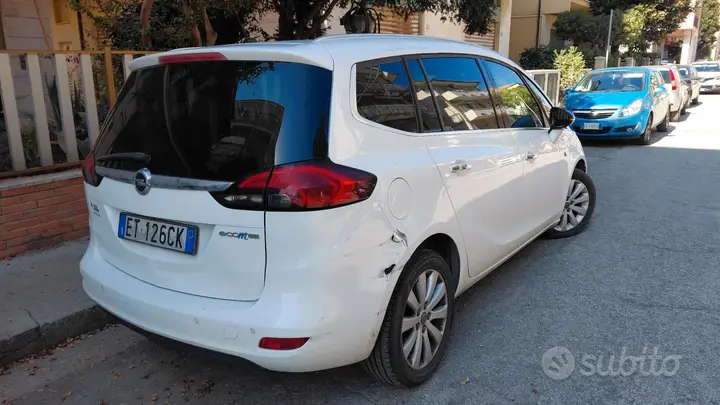 Opel Zafira 2013 photo 4