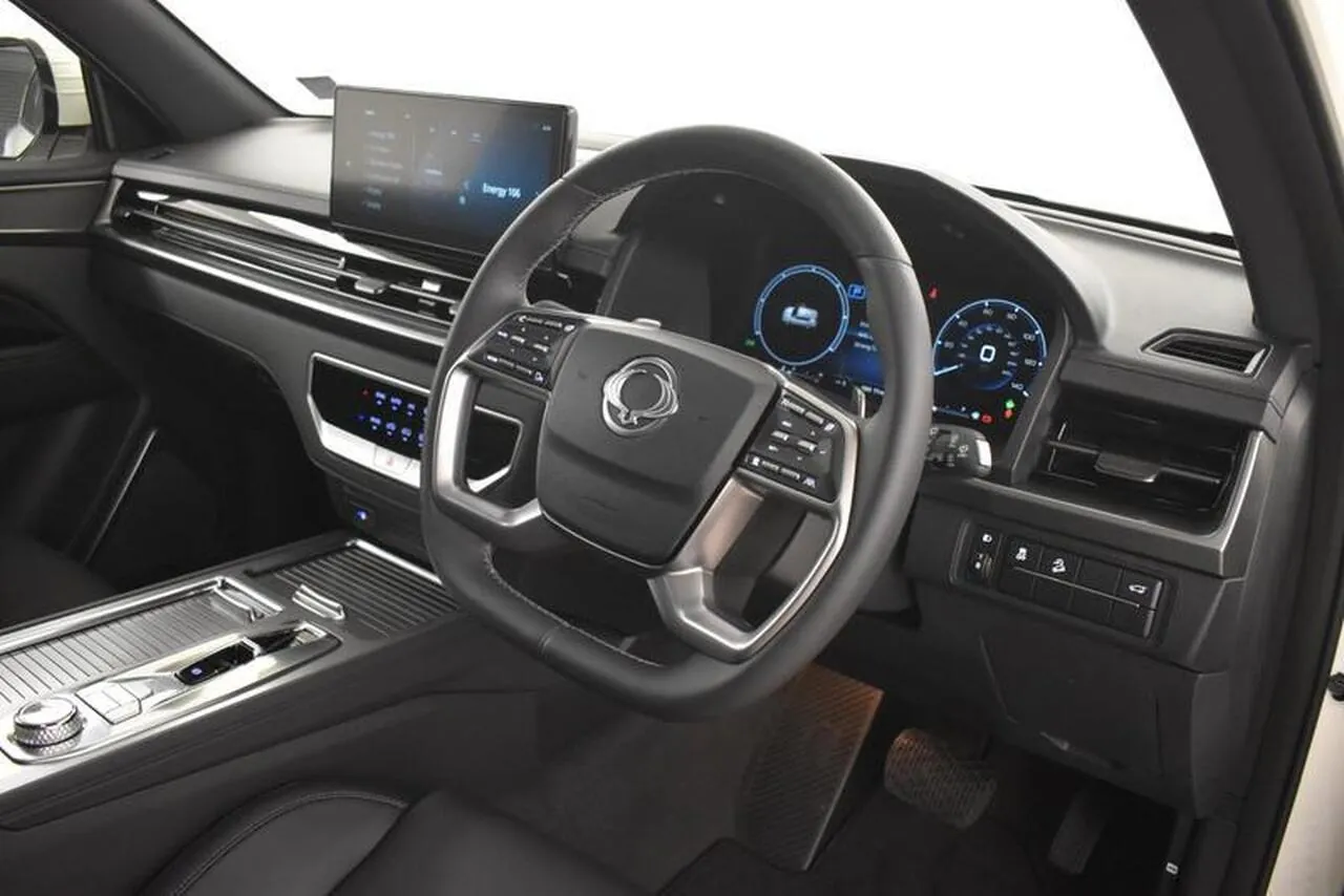 KG Mobility Rexton 2026 photo 3