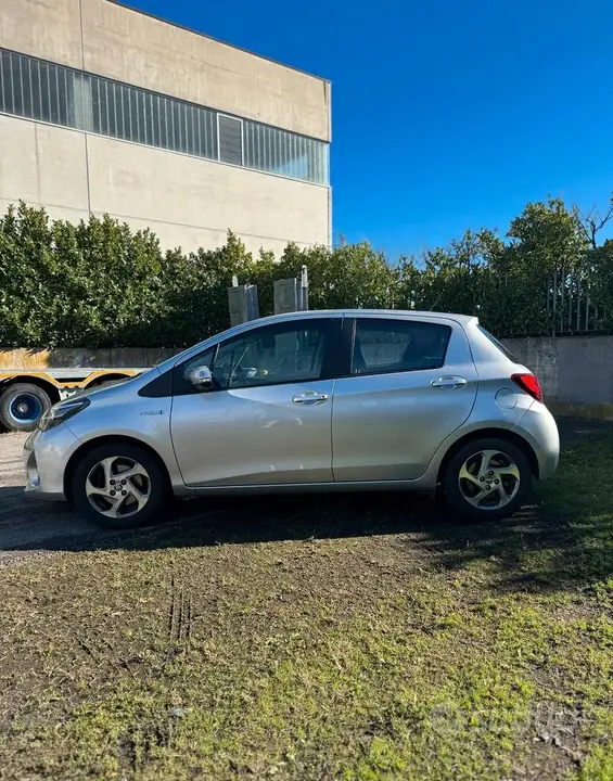 Toyota Yaris 2016 photo 5