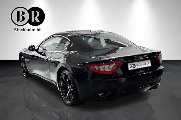 Maserati Granturismo 2011 photo 2