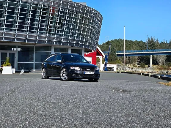 Audi Rs4 2006 photo 2