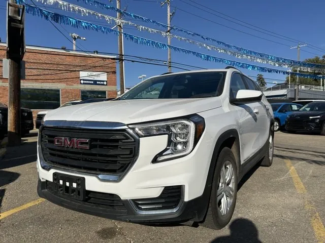 GMC Terrain 2022 photo 2